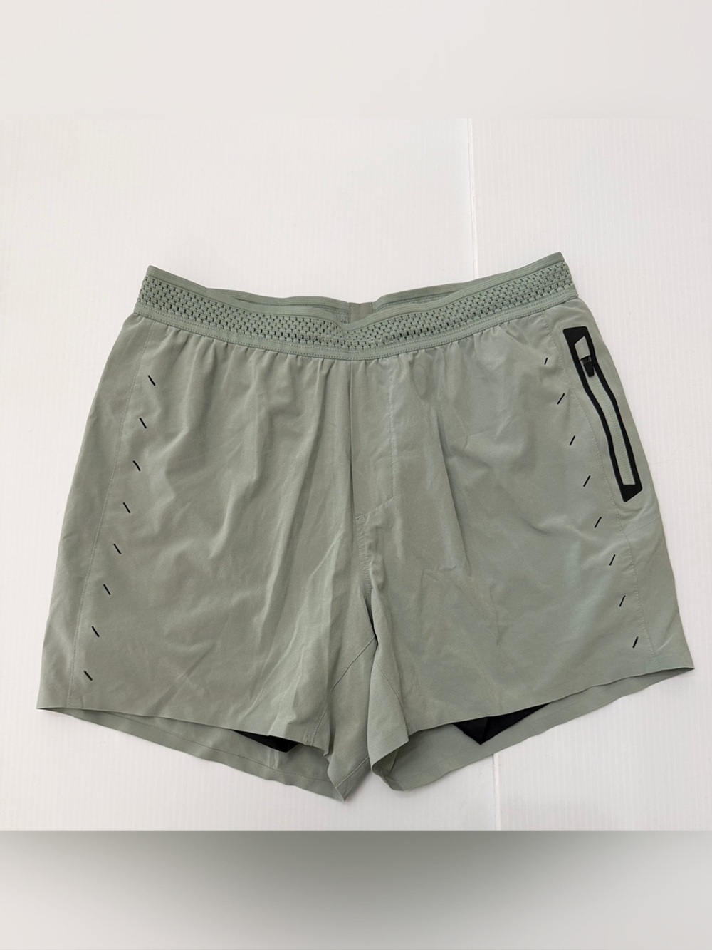 Ten Thousand - The Session Shorts - Liner, 5" - M